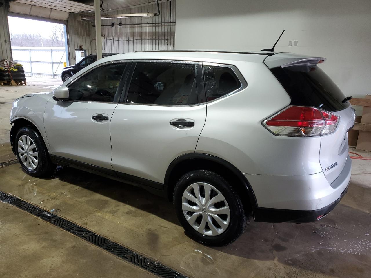 2016 NISSAN ROGUE S - Фото 2
