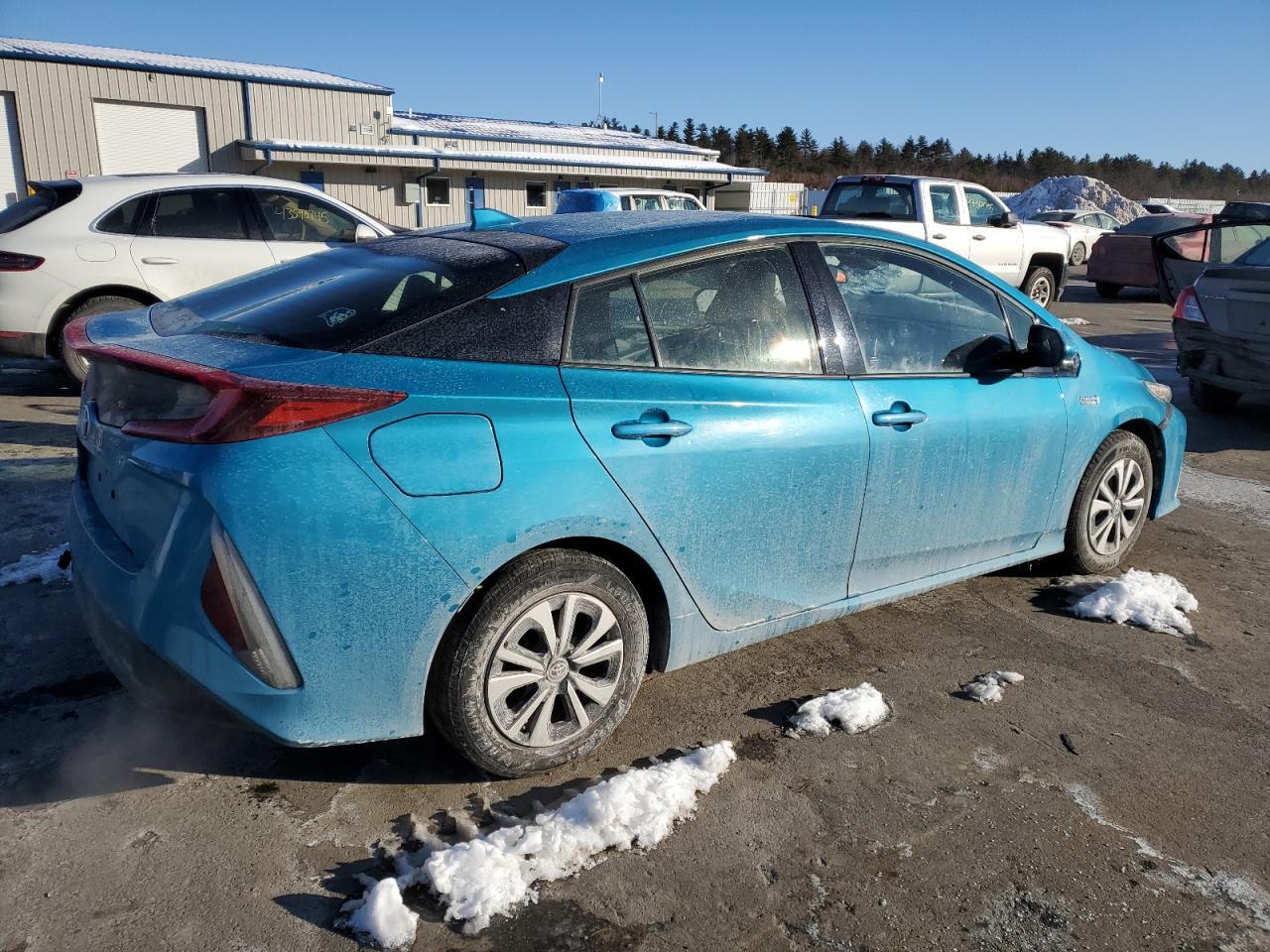 2018 TOYOTA PRIUS PRIM - Image 3