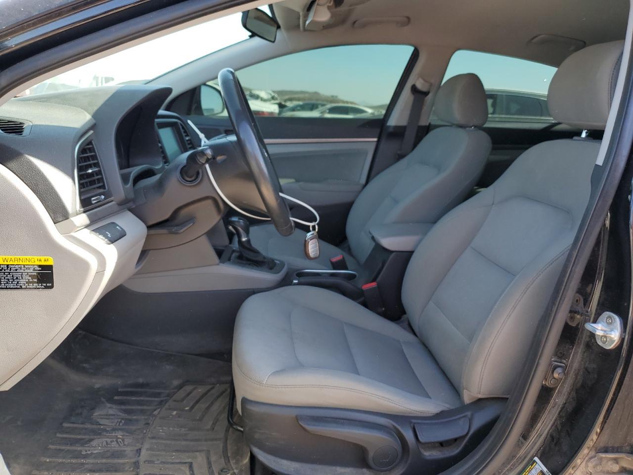 2017 HYUNDAI ELANTRA SE - Фото 7