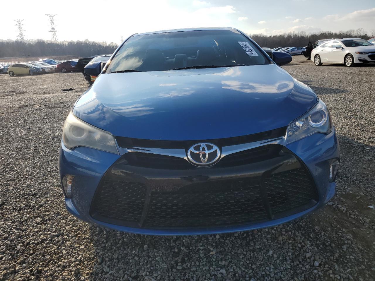 2017 TOYOTA CAMRY LE - Image 5