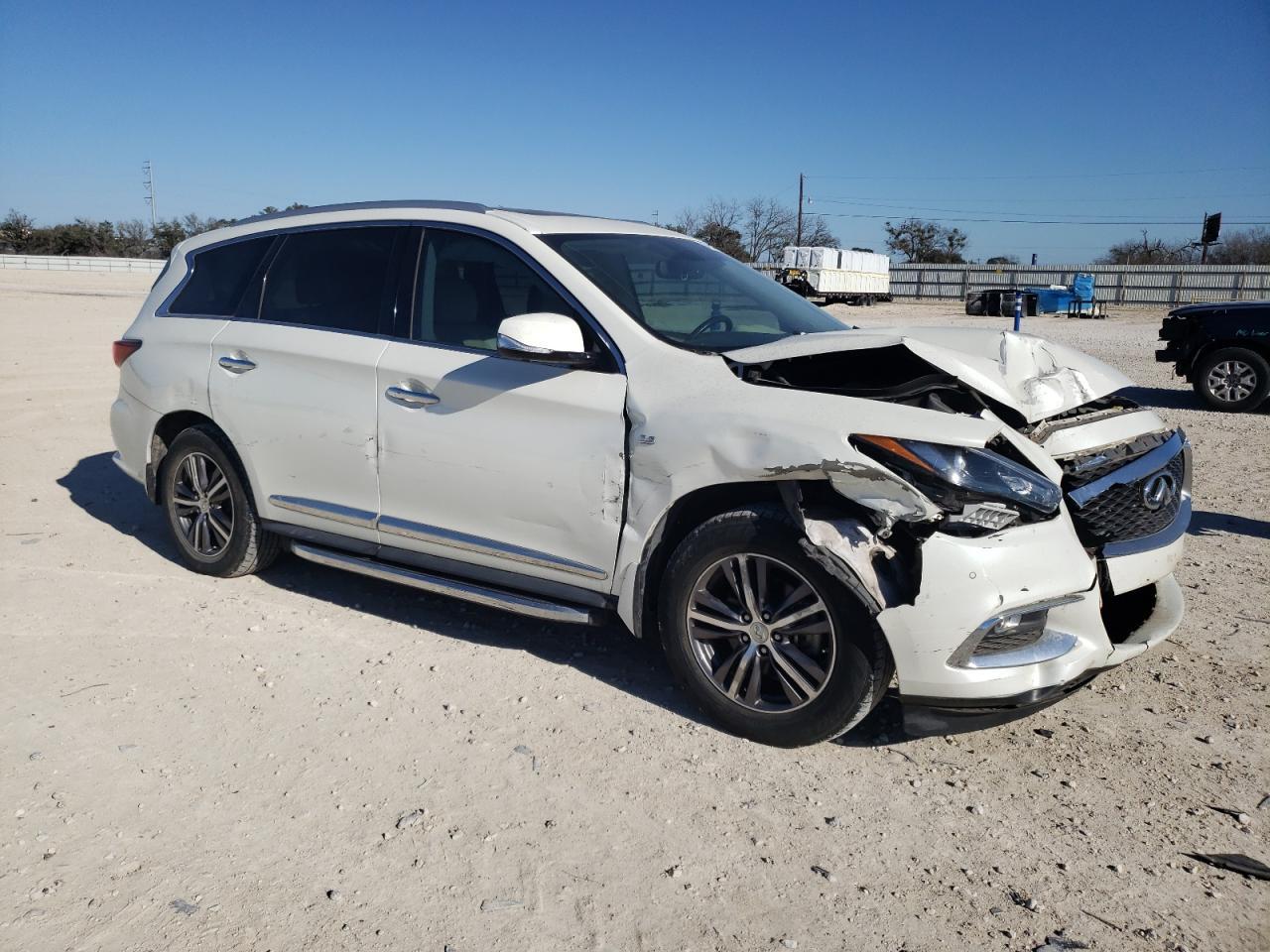 2017 INFINITI QX60 - Image 4