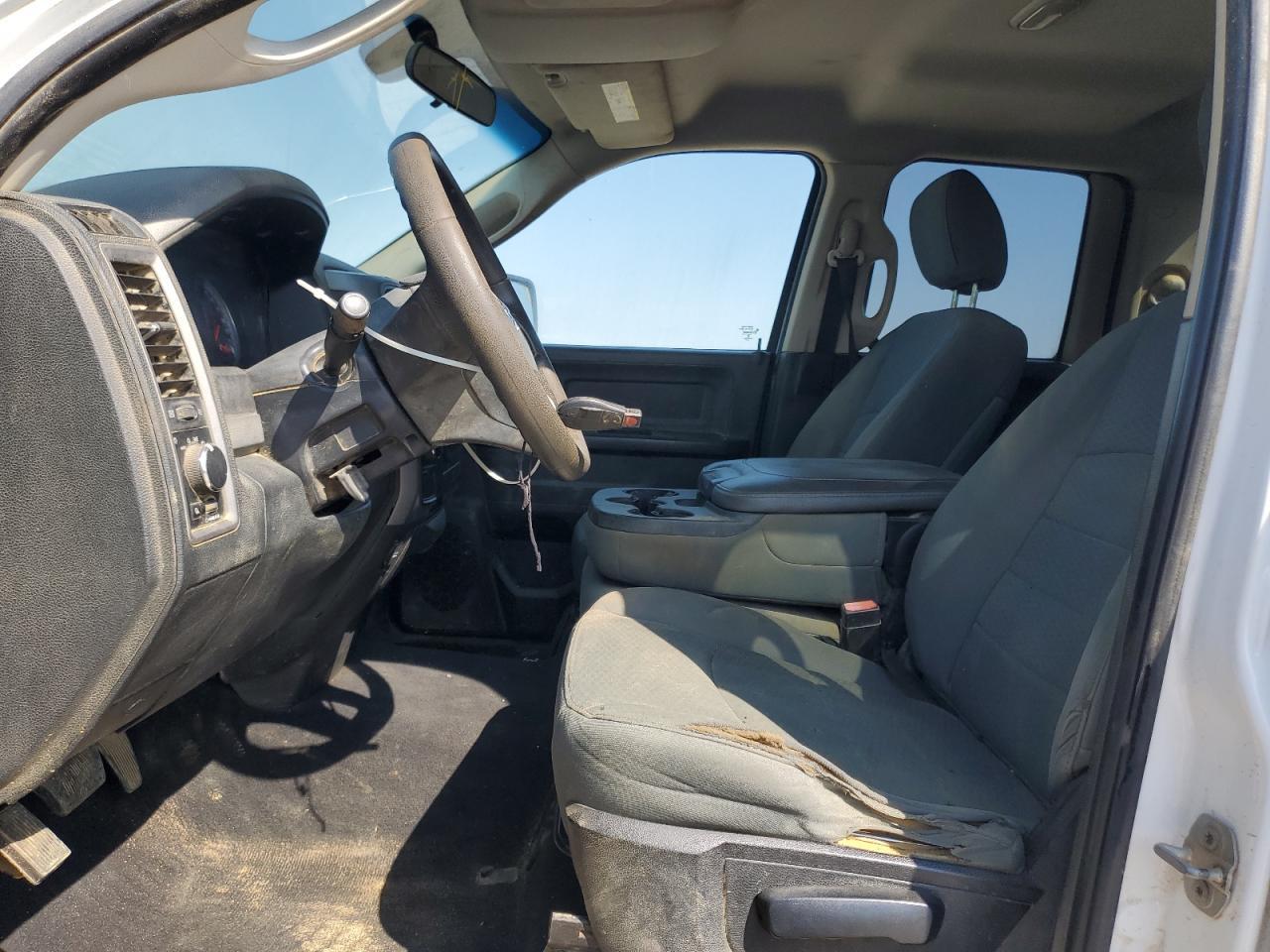 2015 RAM 1500 ST - Image 7