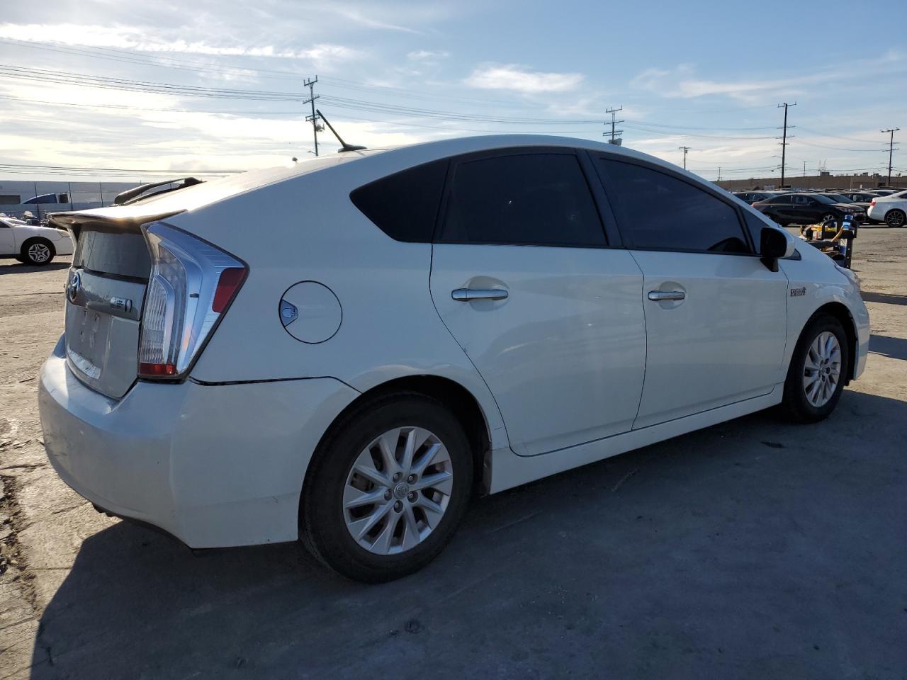 2013 TOYOTA PRIUS PLUG - Фото 3