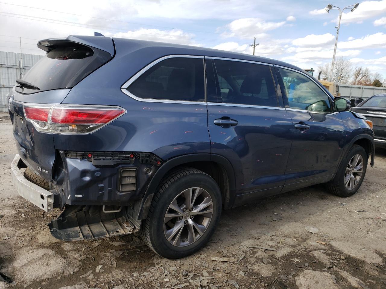 2015 TOYOTA HIGHLANDER - Image 3