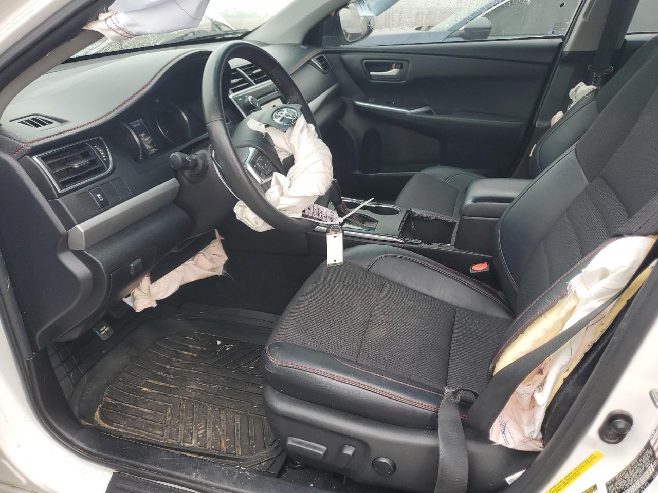 2017 TOYOTA CAMRY LE - Image 7