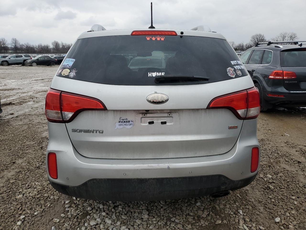 2014 KIA SORENTO LX - Image 6