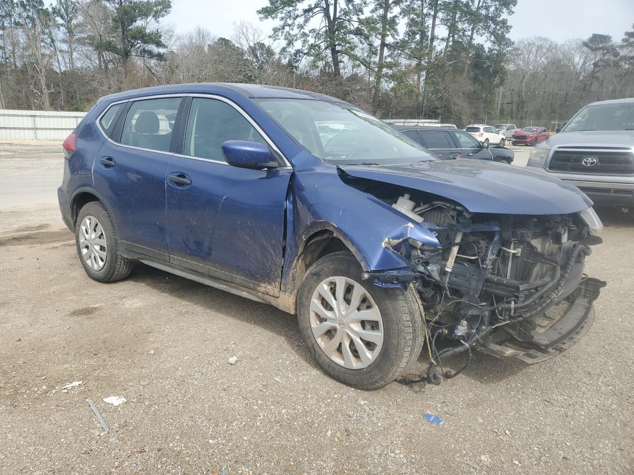 2017 NISSAN ROGUE S - Фото 4