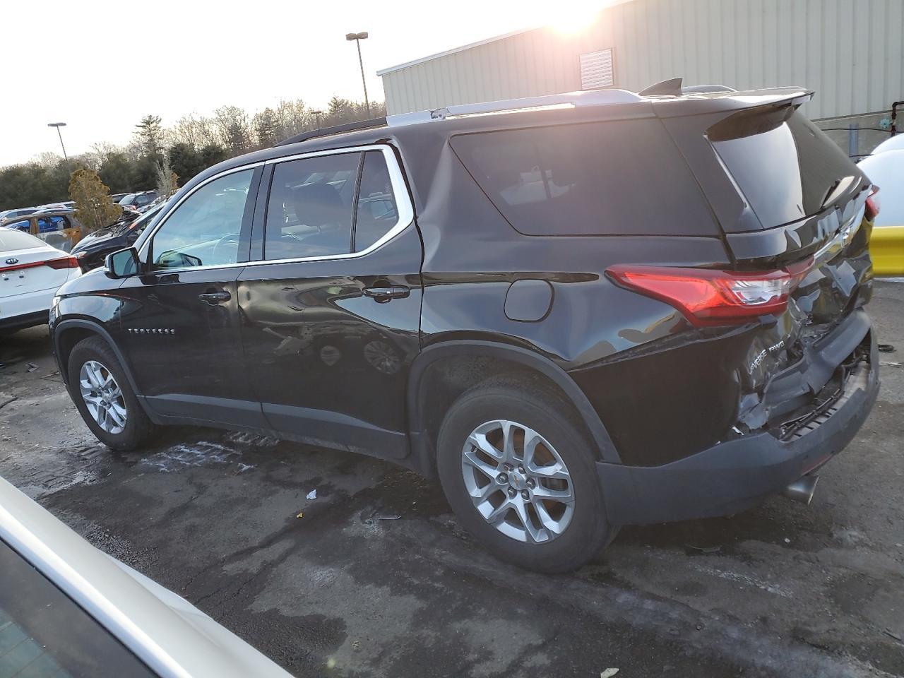 2018 CHEVROLET TRAVERSE L - Image 2