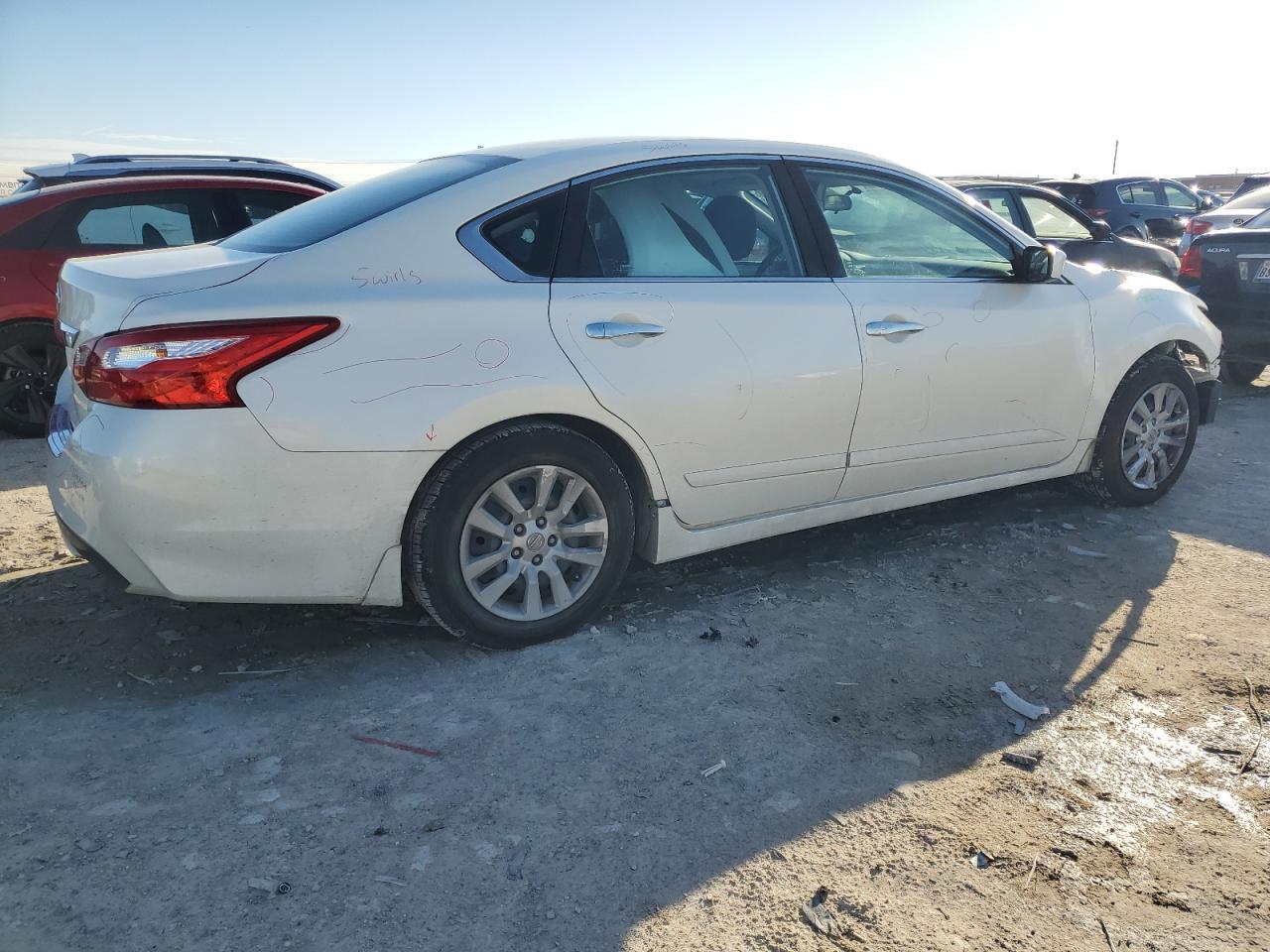 2016 NISSAN ALTIMA 2.5 - Фото 3