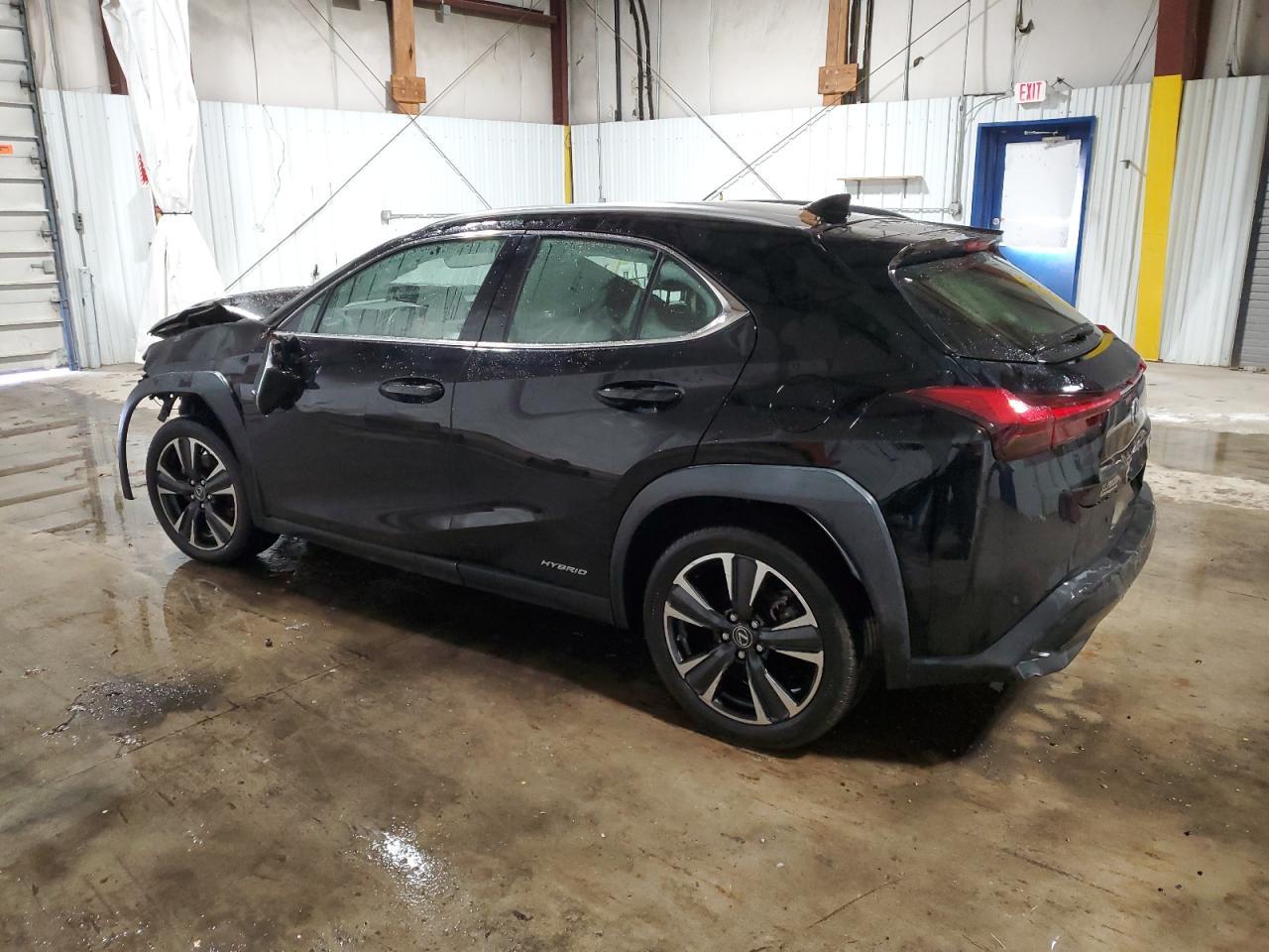 2021 LEXUS UX 250H - Фото 2