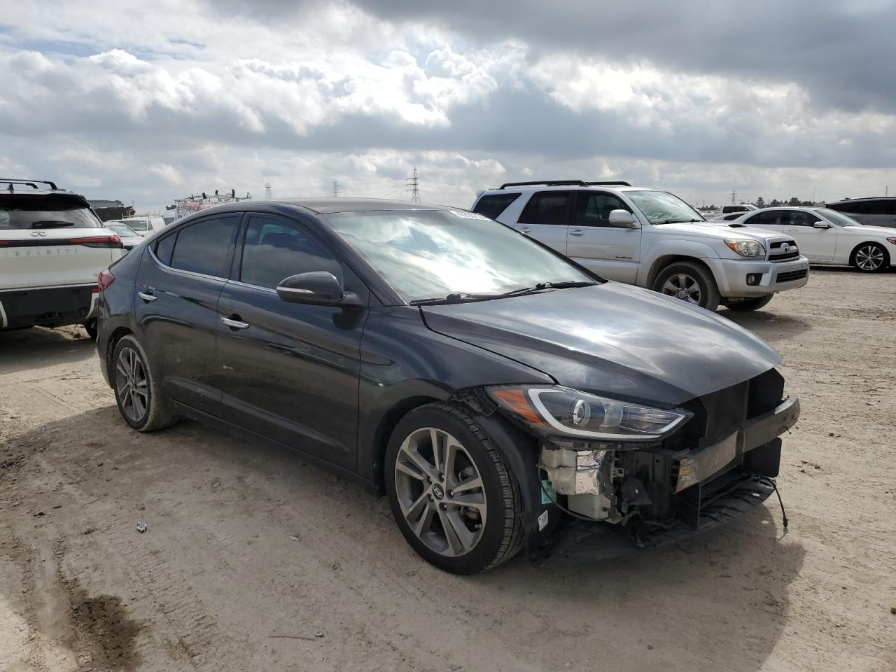 2017 HYUNDAI ELANTRA SE - Фото 4