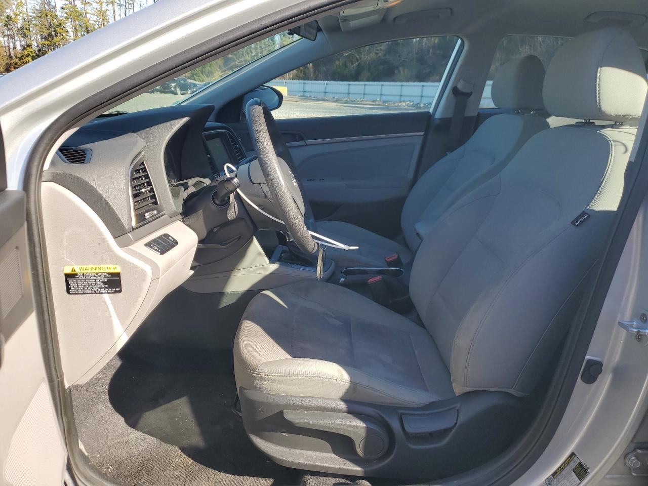 2017 HYUNDAI ELANTRA SE - Фото 7
