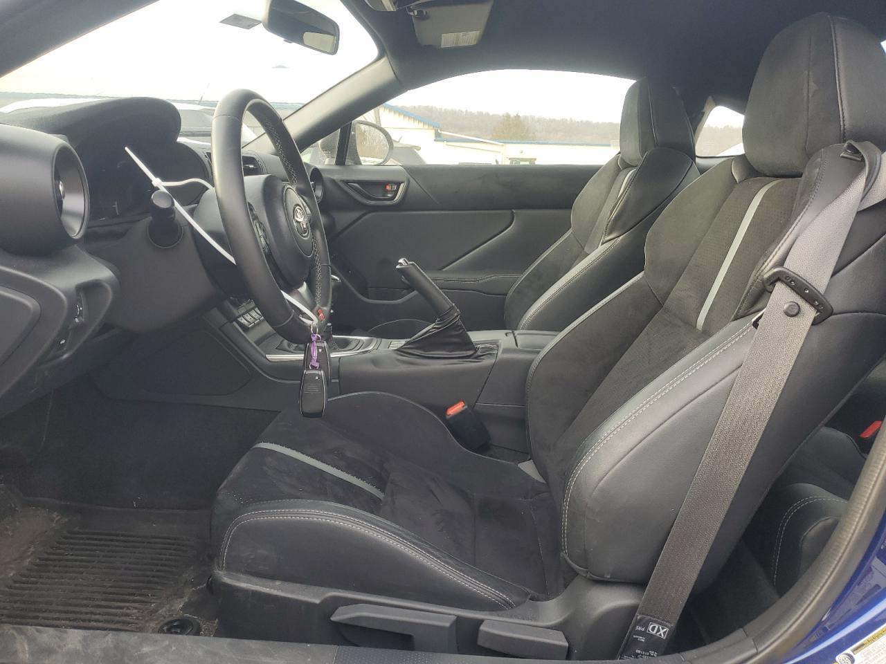 2023 TOYOTA GR 86 PREM - Фото 7