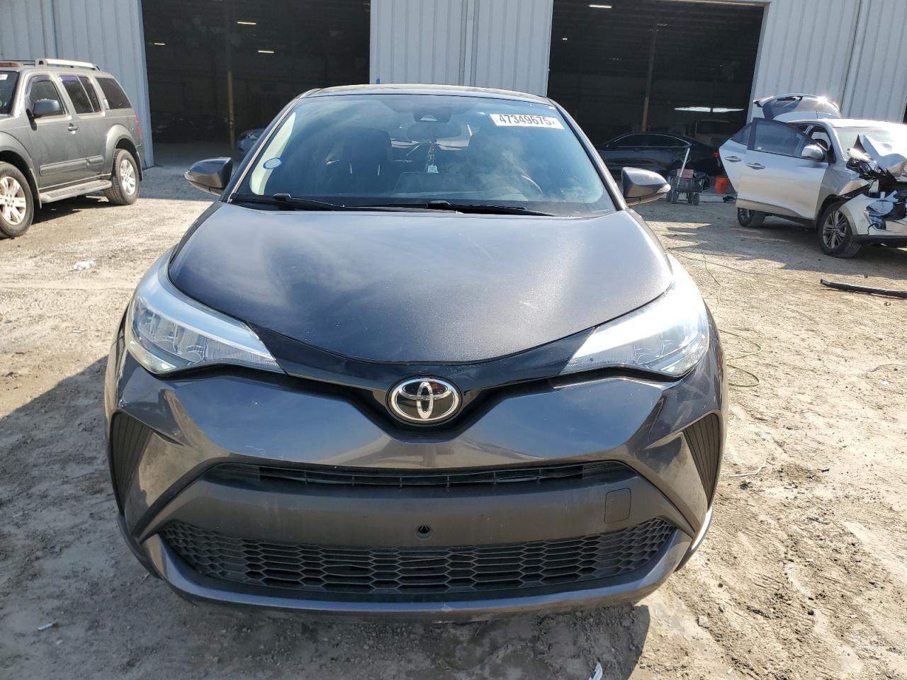 2021 TOYOTA C-HR XLE - Фото 5