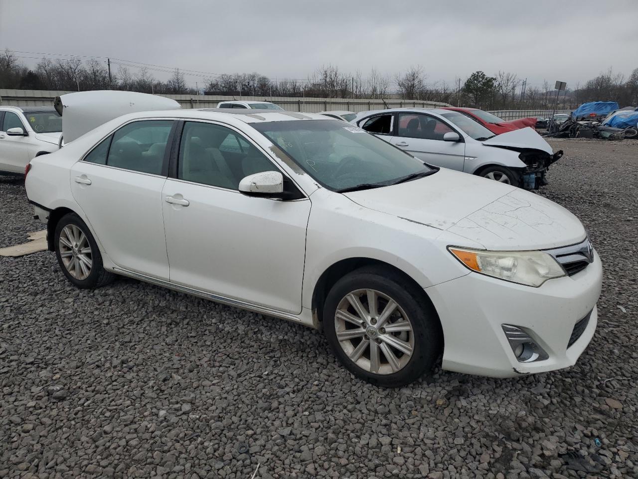 2014 TOYOTA CAMRY L - Image 4