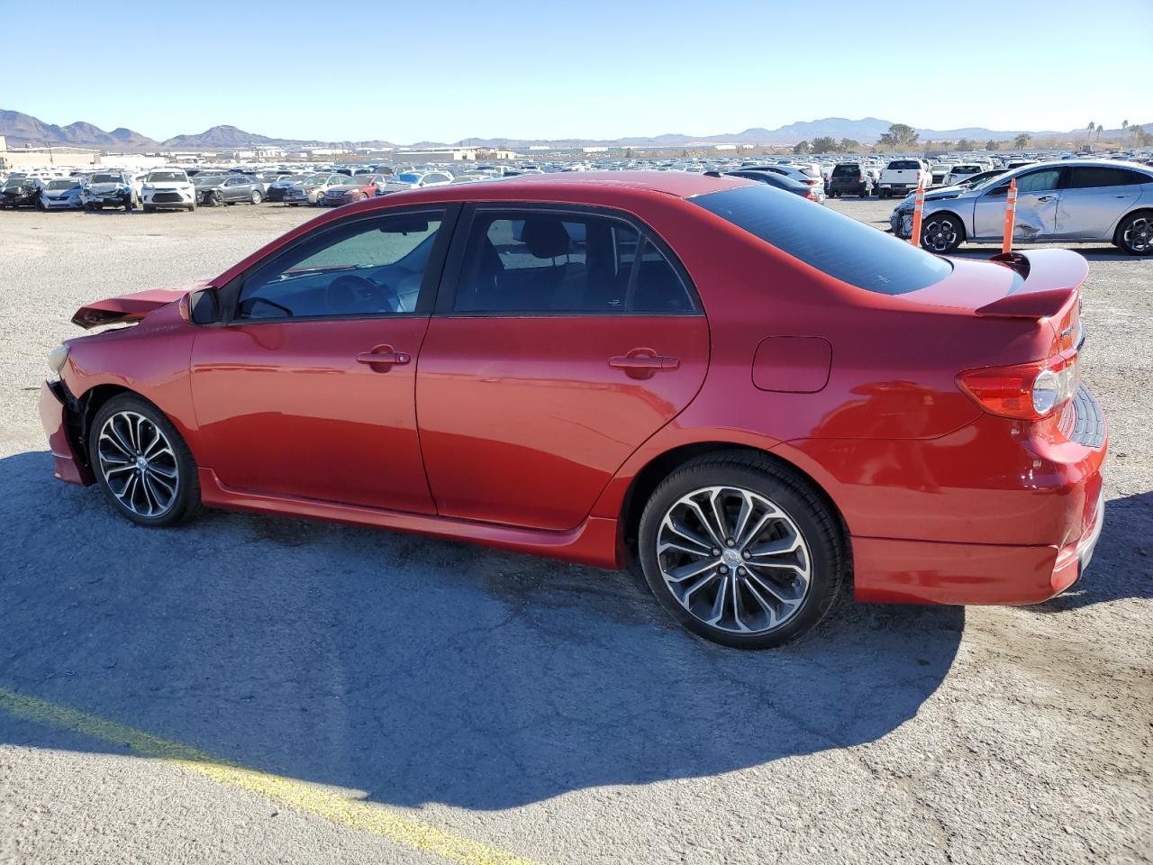 2013 TOYOTA COROLLA BA - Фото 2