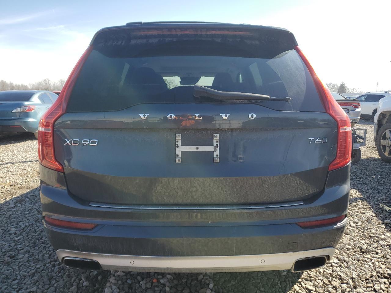 2016 VOLVO XC90 T6 - Фото 6