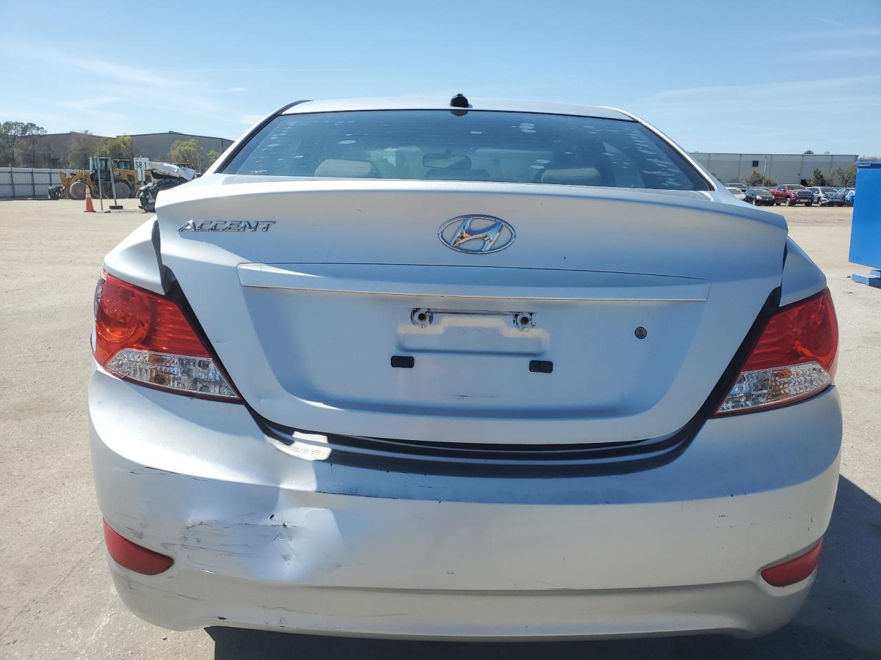 2014 HYUNDAI ACCENT GLS - Image 6