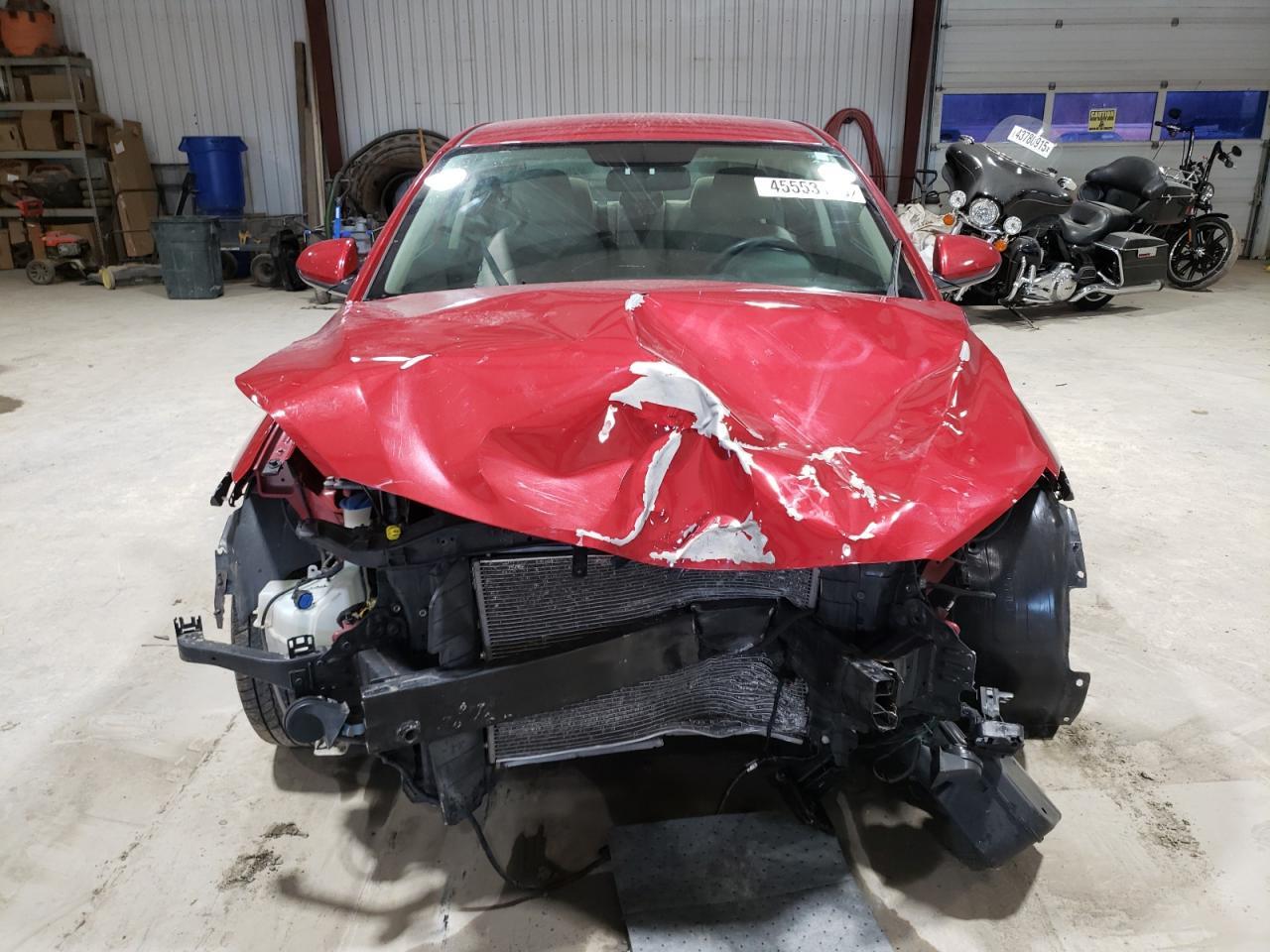2017 HYUNDAI ELANTRA SE - Фото 5