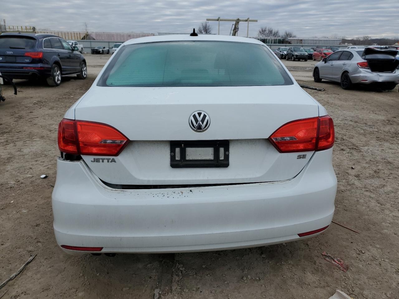 2014 VOLKSWAGEN JETTA SE - Image 6