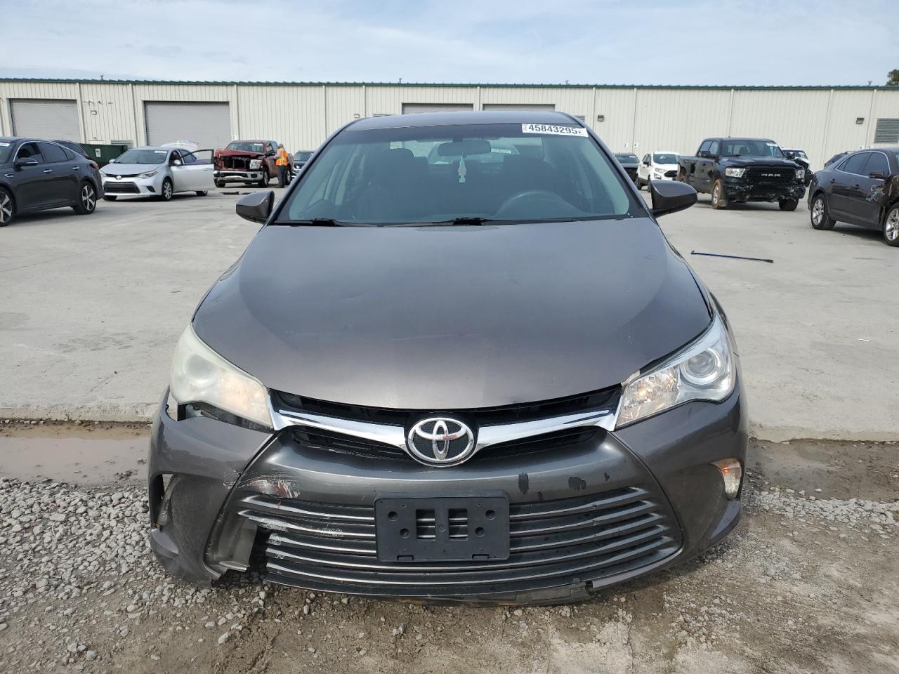 2016 TOYOTA CAMRY LE - Фото 5