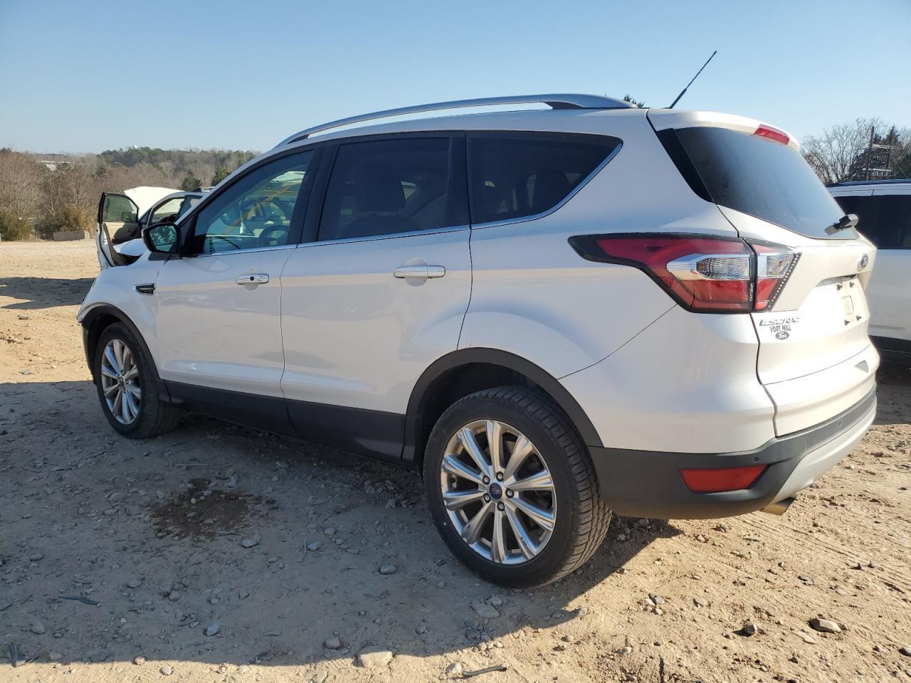 2017 FORD ESCAPE TIT - Image 2