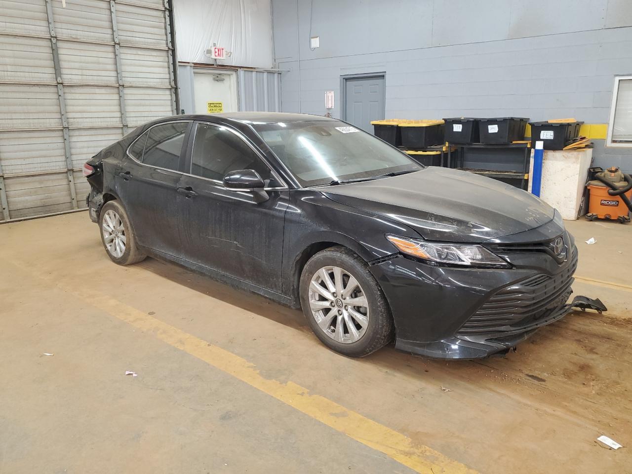 2018 TOYOTA CAMRY L - Фото 4