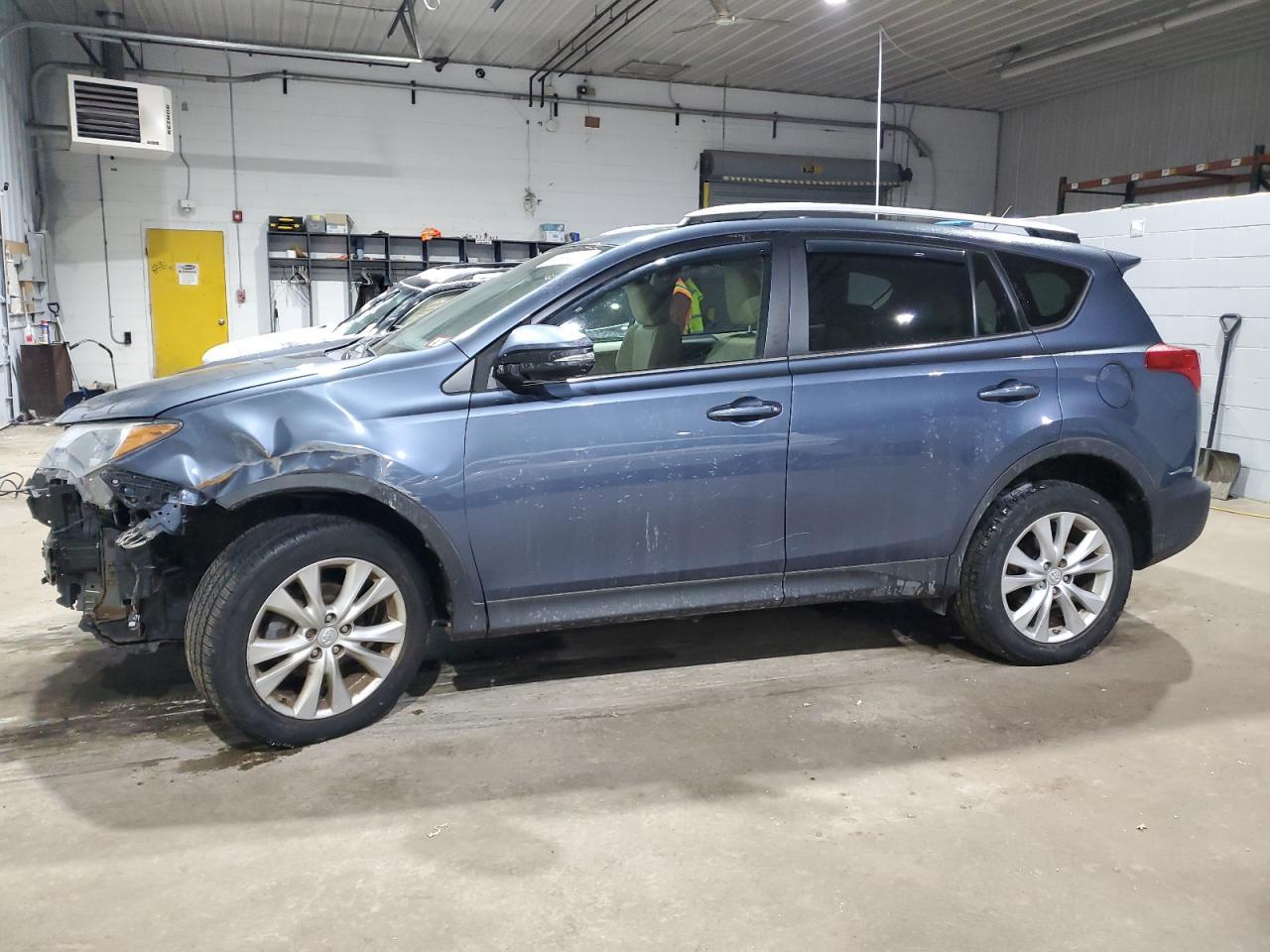 2013 TOYOTA RAV4 LIMIT