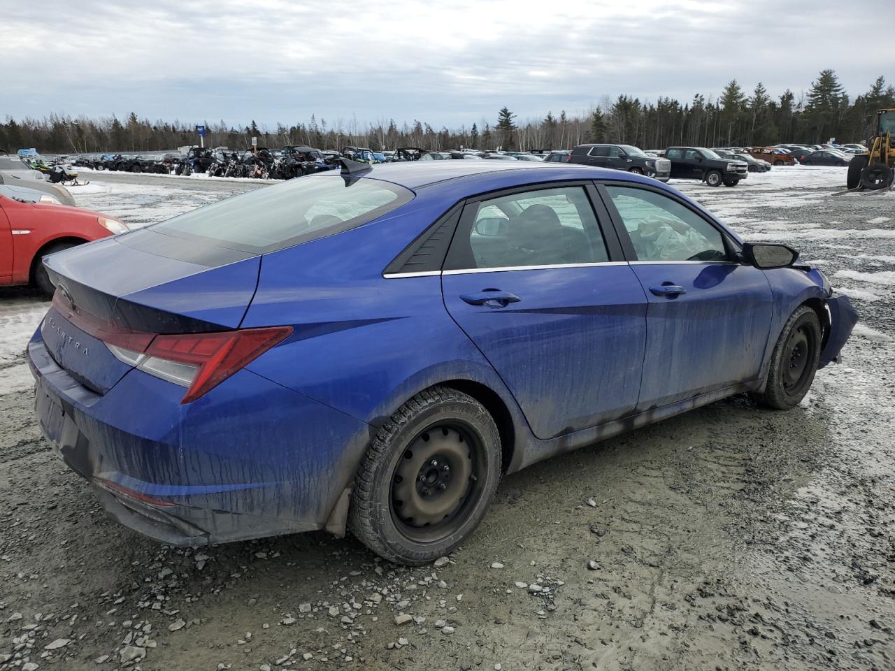 2023 HYUNDAI ELANTRA SE - Image 3