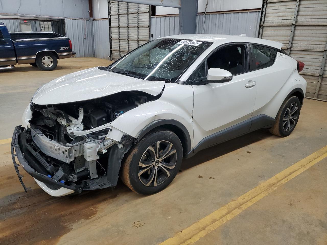2021 TOYOTA C-HR XLE