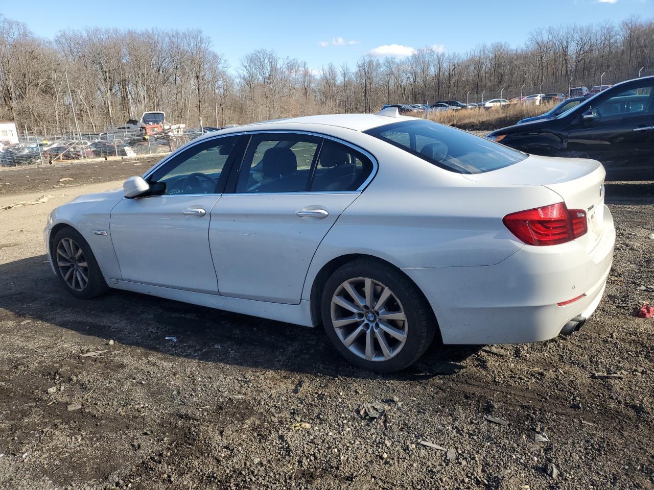2013 BMW 528 XI - Фото 2