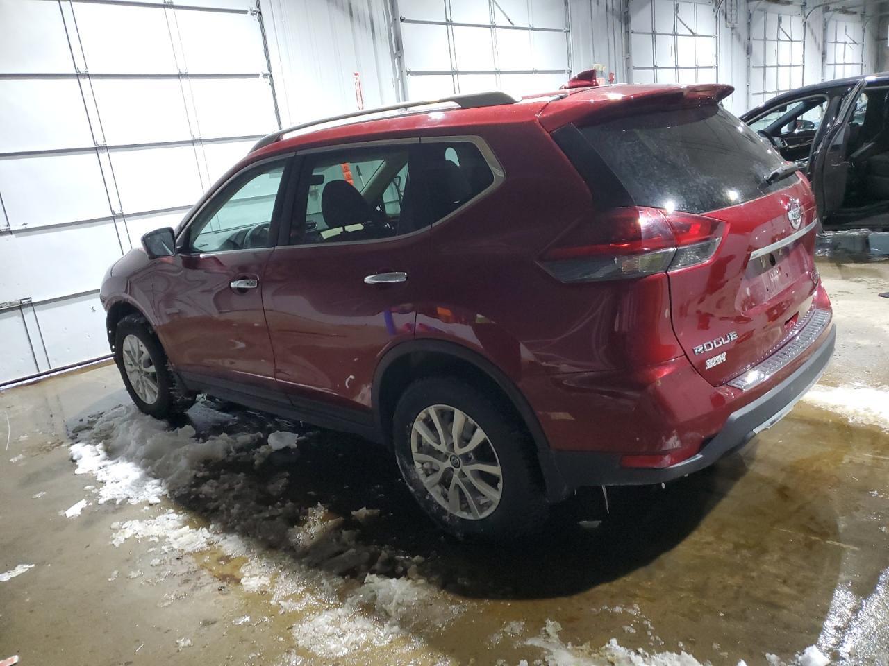 2018 NISSAN ROGUE S - Фото 2