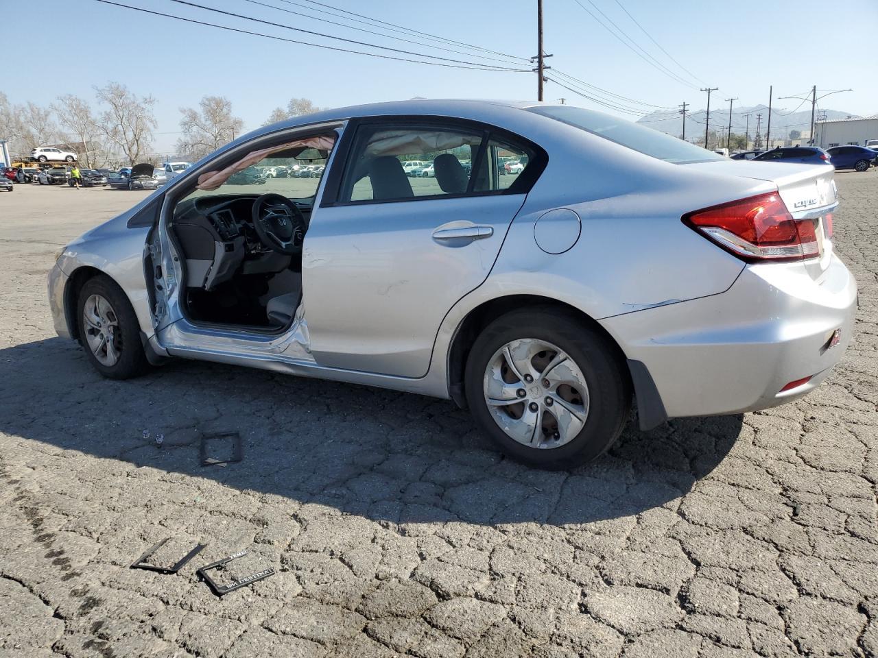2015 HONDA CIVIC LX - Image 2