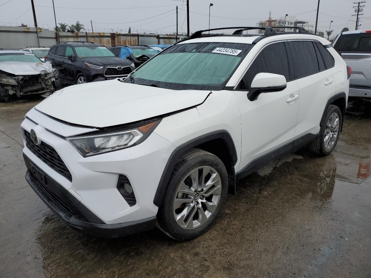 2019 TOYOTA RAV4 XLE P