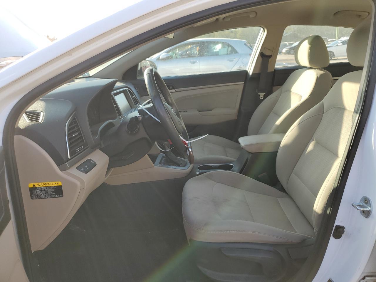 2017 HYUNDAI ELANTRA SE - Image 7