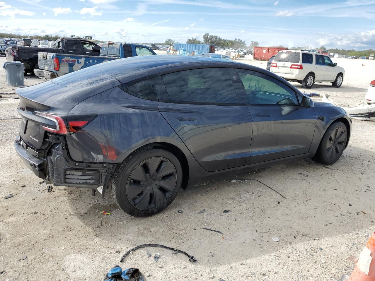 2024 TESLA MODEL 3 - Image 3