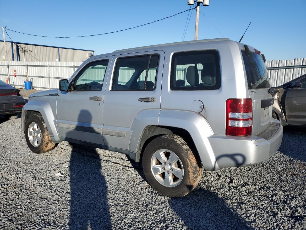 2011 JEEP LIBERTY SP - Фото 2