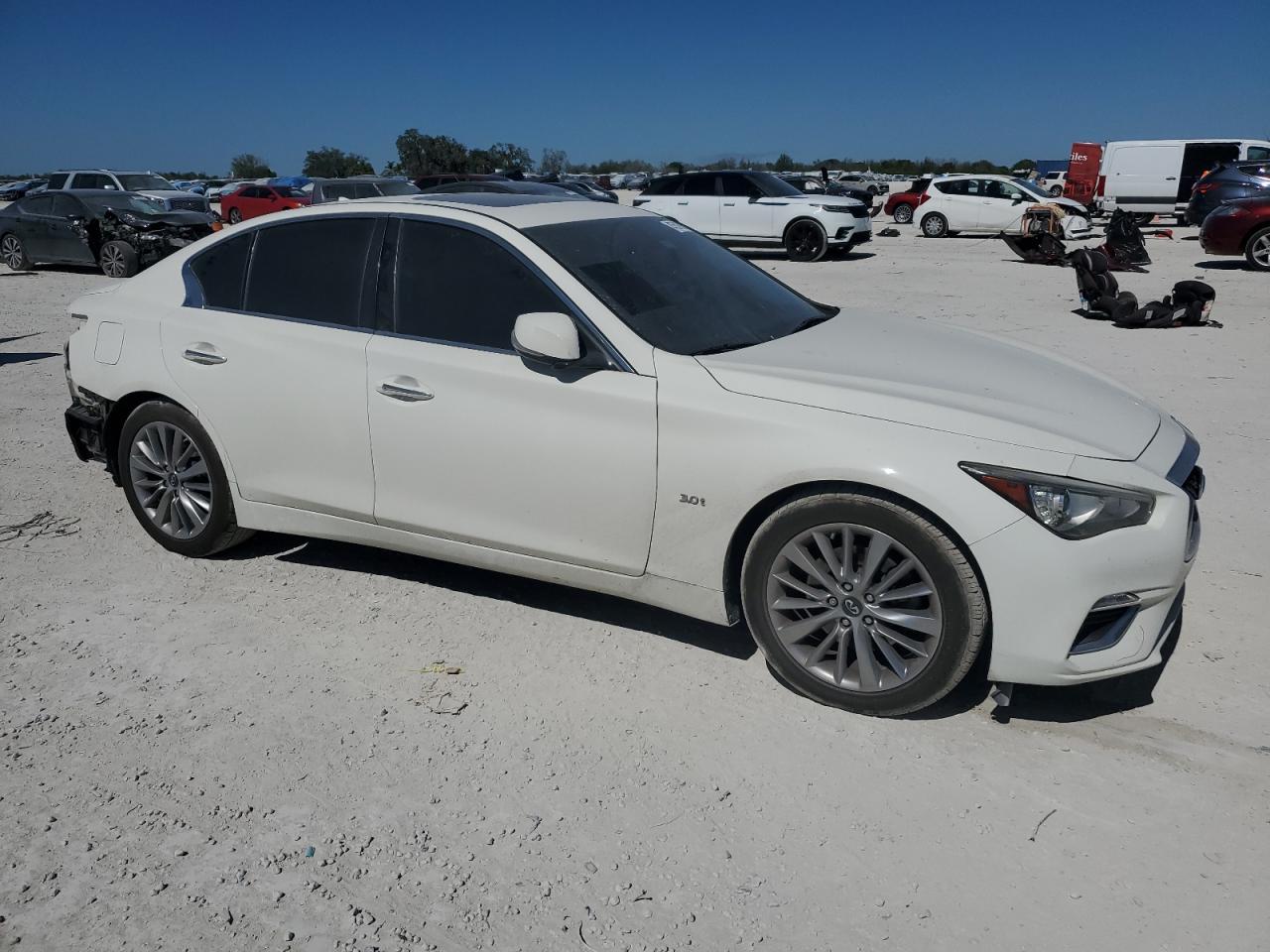 2018 INFINITI Q50 LUXE - Фото 4
