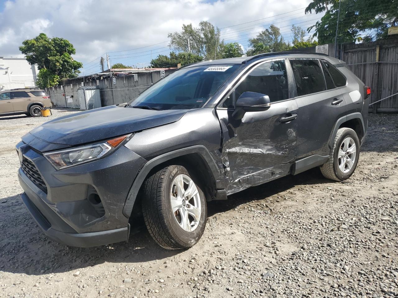 2020 TOYOTA RAV4 XLE