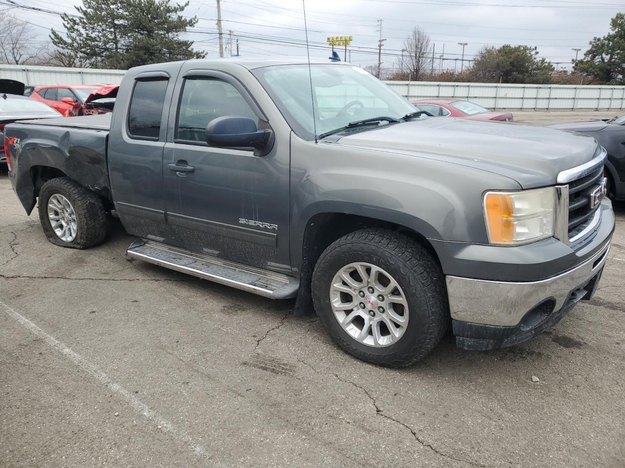 2011 GMC SIERRA K15 - Image 4