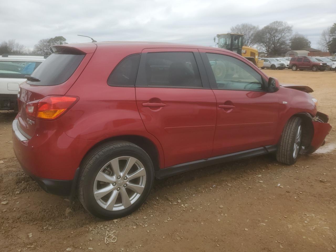 2015 MITSUBISHI OUTLANDER - Image 3