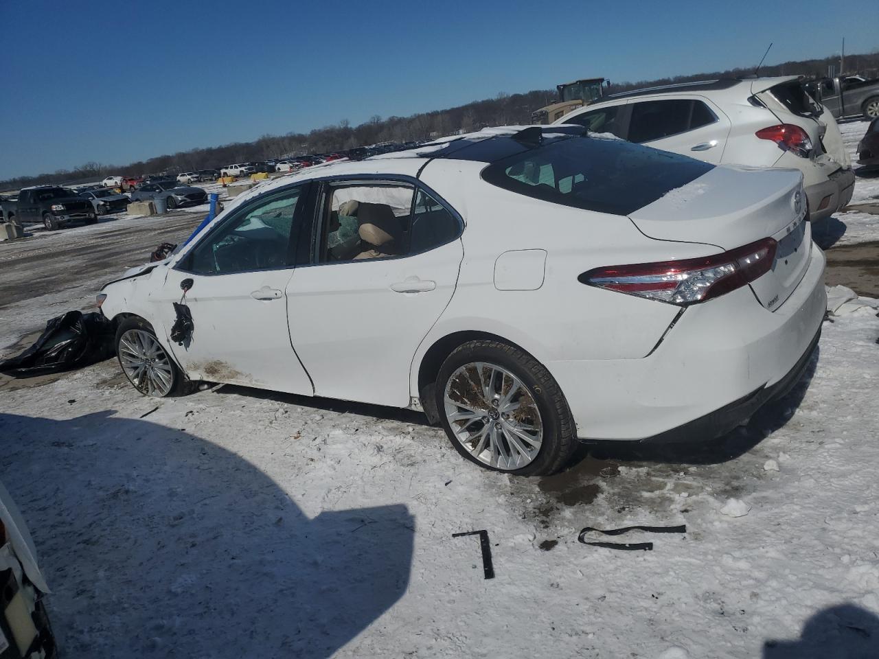 2019 TOYOTA CAMRY XSE - Image 2