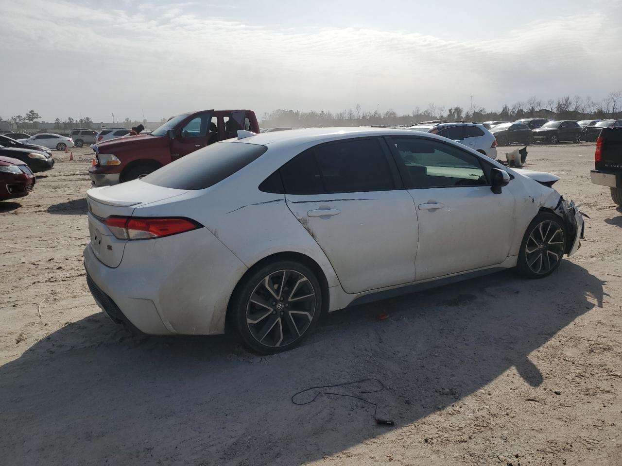 2020 TOYOTA COROLLA SE - Фото 3