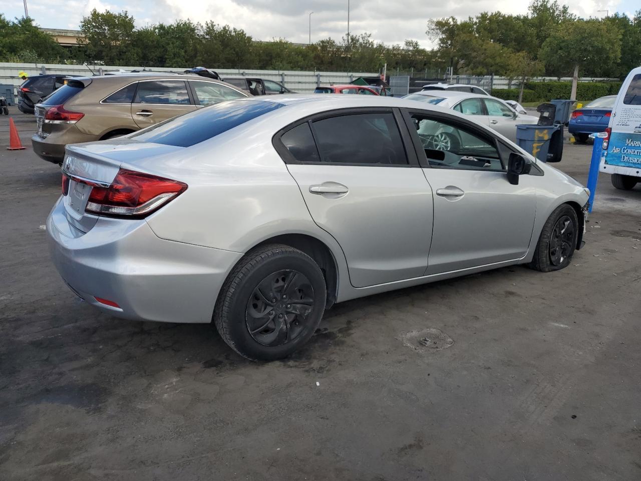 2015 HONDA CIVIC LX - Image 3