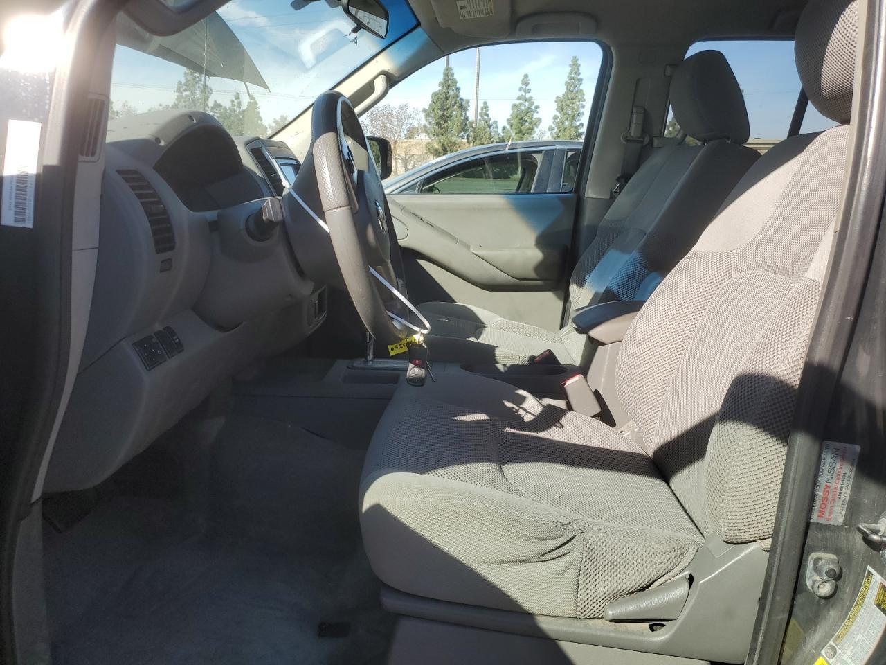 2012 NISSAN FRONTIER S - Фото 7