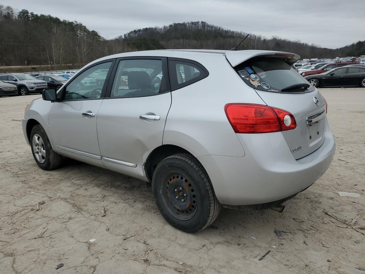 2013 NISSAN ROGUE S - Фото 2