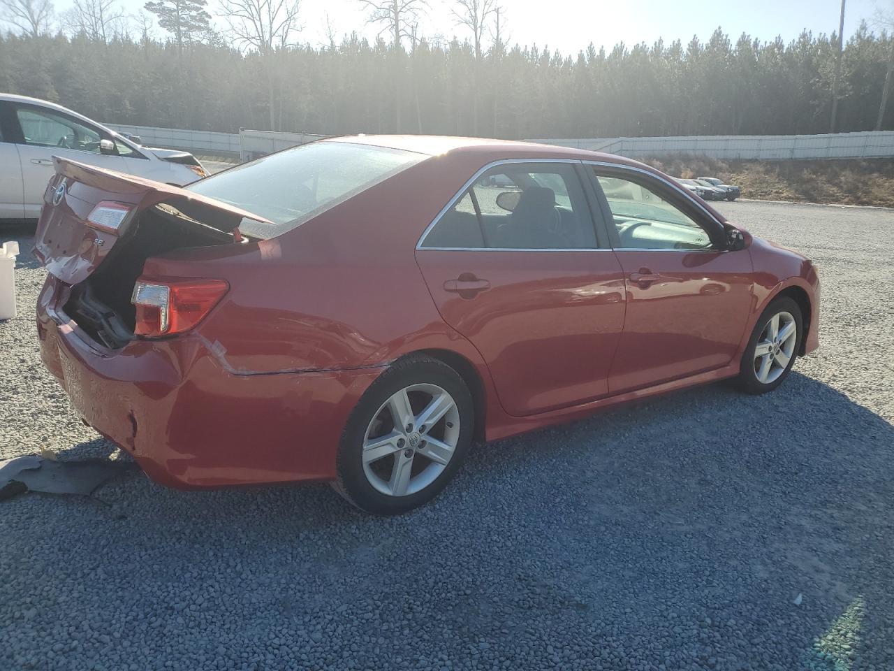 2014 TOYOTA CAMRY L - Фото 3