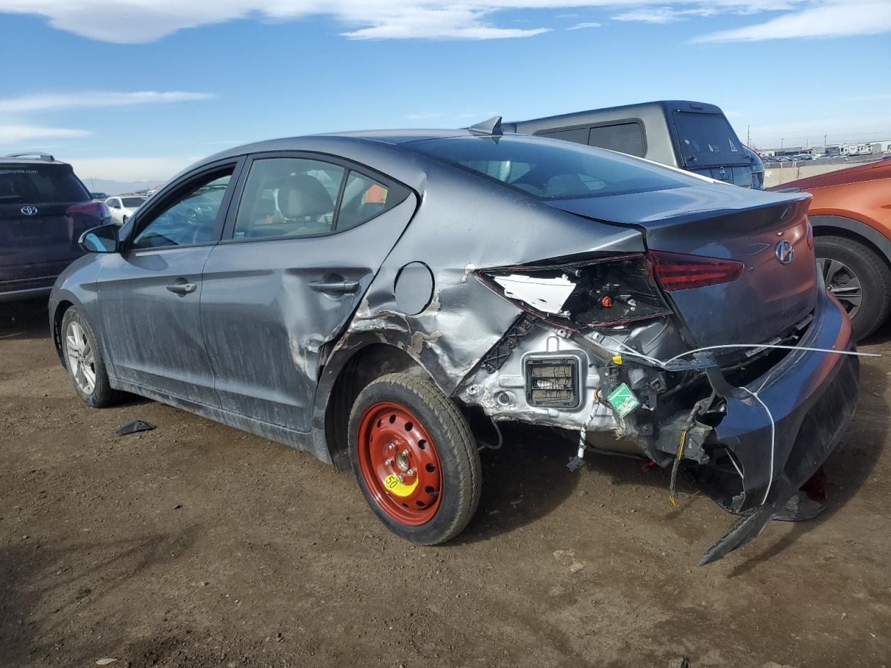 2019 HYUNDAI ELANTRA SE - Image 2