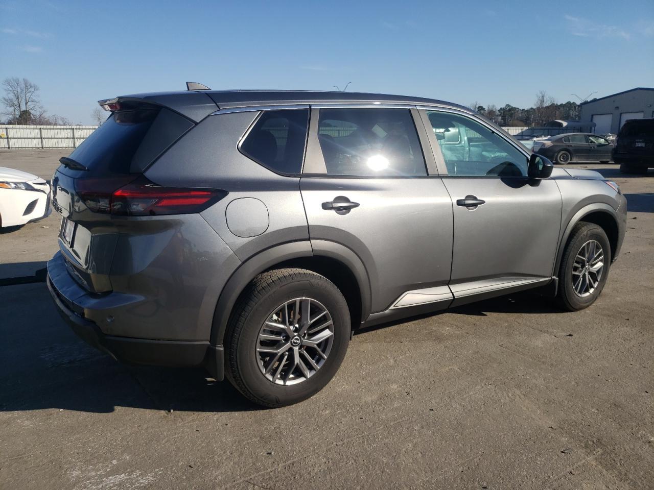 2024 NISSAN ROGUE S - Фото 3