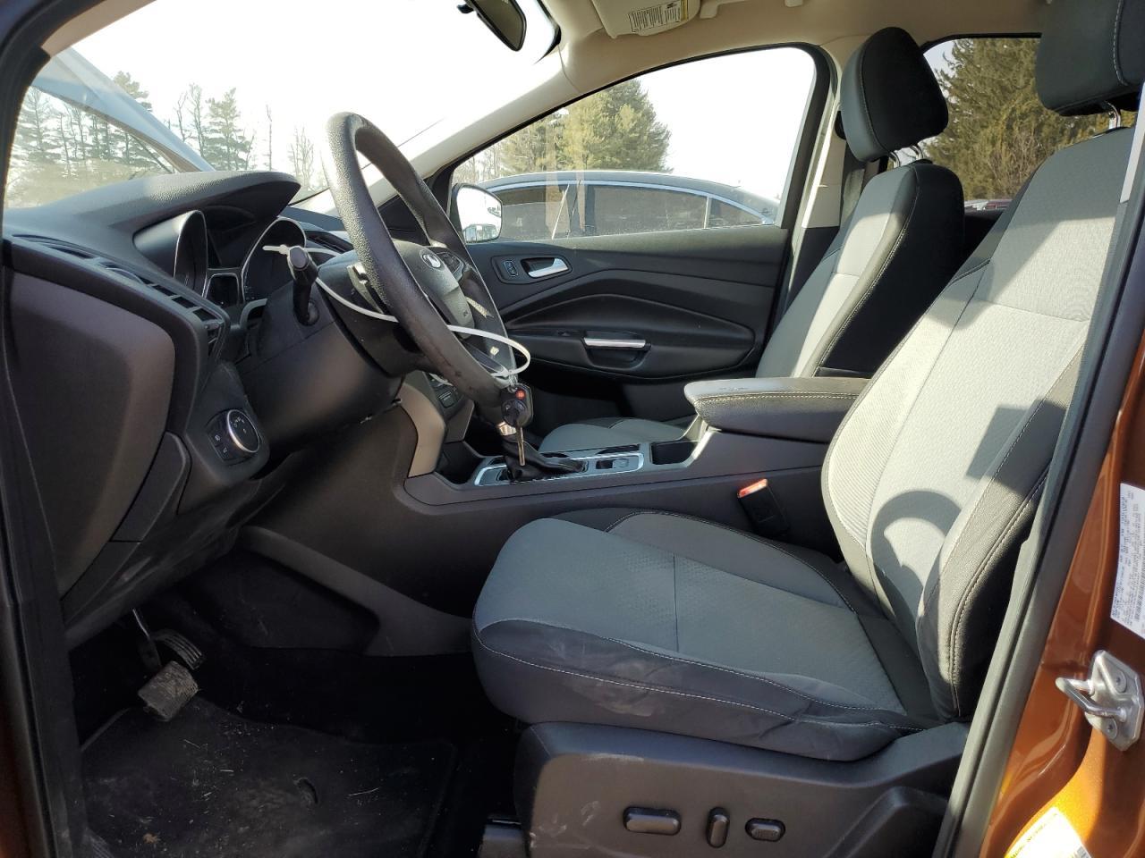 2017 FORD ESCAPE SE - Image 7